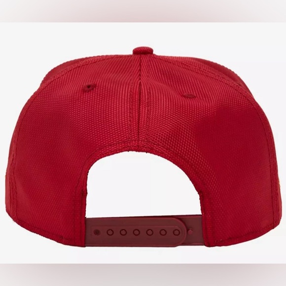 DC The Flash Logo Snapback Hat - Picture 3 of 11